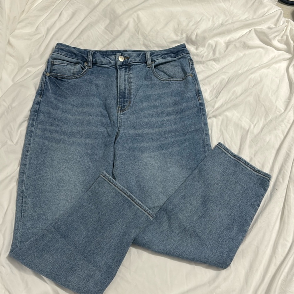 American eagle curvy mom Jean